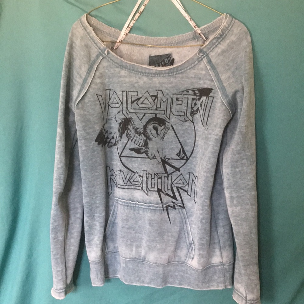 3 for 15. Volcom casual sweater